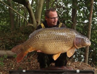 Schneller Overnighter – starke Ausbeute!

Chris hat die kurze Zeit am Wasser perfekt genutzt!

Bei einem schnellen Overnighter konnte er insgesamt 9 Fische bis 23 kg auf die Matte legen.

Der Schlüssel zum Erfolg: der GLM Boilie von Carptime, der einmal mehr seine Fängigkeit unter Beweis stellen konnte.

[Werbung]

🌐alle Produkte bei uns auf der Homepage 
📸Fangbilder DM an uns 

📞 Kontakt
📱 0171 2736310 (WhatsApp) 
📧 carptimebaits@web.de
💬 Nachrichten via Instagram / Facebook